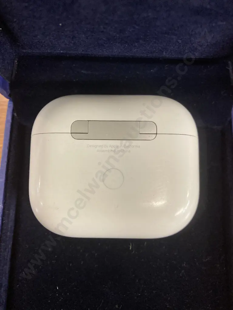 Apple AirPods With Charging Case (Model A2566) Image 1++